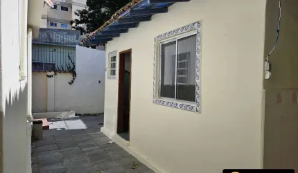 CASA À VENDA NO BAIRRO VILA NOVA EM CABO FRIO/RJ - ÓTIMA LOCALIZAÇÃO