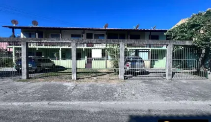 IMÓVEL EM CONDOMÍNIO FECHADO! PARQUE BURLE - CABO FRIO/RJ