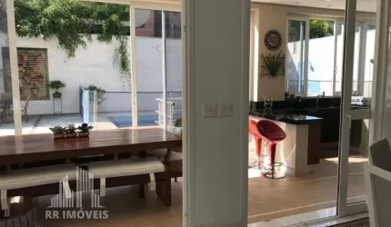 RR5605D Casa 768m² CONDOMINIO RESIDENCIAL 2 - 4 Suítes - 4 Vagas - OPORTUNIDADE - Barueri SP - Ótima Localização - ALPHAVILLE