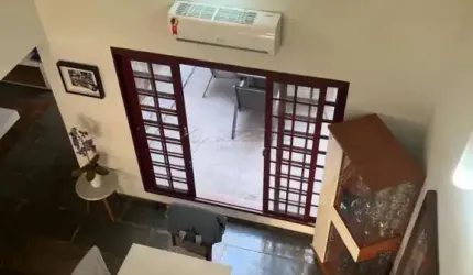 Sobrado para uso misto, no bairro Ribeirânia com 04 dormitórios