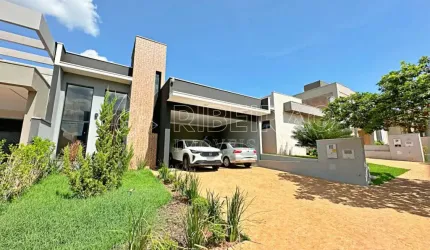 Casa Térrea com Piscina à venda em Condomínio 3 suítes 4 vagas