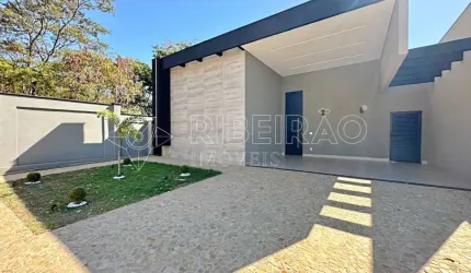 Casa Térrea com Piscina à venda em Condomínio 03 suítes 04 vagas Quinta da Primavera