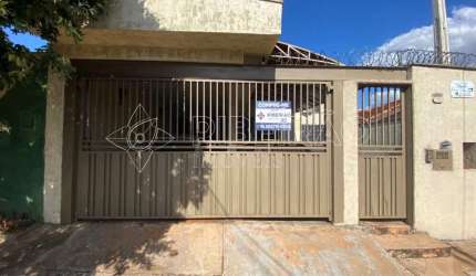 Casa terréa para venda com 3 dormitórios 2 vagas no Presidente Medici