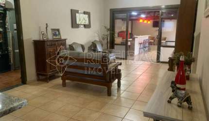 Casa térrea 3 dormitórios e piscina no condomínio Summerville
