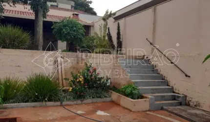 Casa Área de Lazer de 250m² à venda no bairro Pq. Bandeirantes.