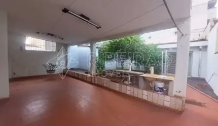 Casa Térrea com 3 dormitórios no Centro para venda