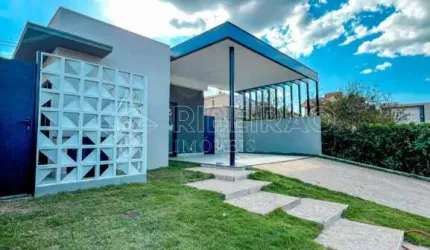 Casa com 3 suítes e piscina à venda no condomínio Aurora Village