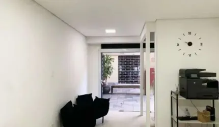 Loja à venda na Vila Mariana com 100m² 2 banheiros