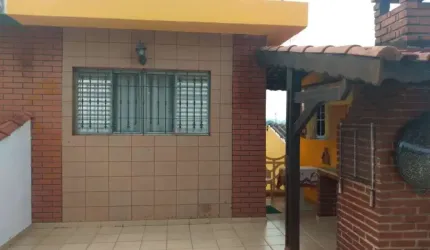 SOBRADO 3 DORMITÓRIOS, 1 SUÍTE NO LIMOEIRO.