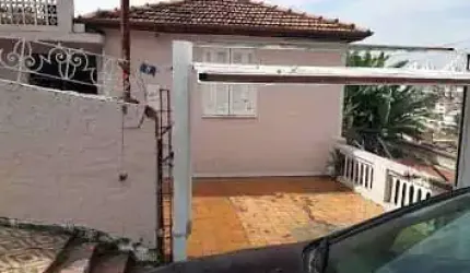 Sobrado à venda na Vila Pereira Barreto, São Paulo-SP: 4 quartos, 2 banheiros, 2 vagas, 250m²!