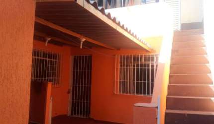 Sobrado em Parque Residencial Oratorio, 150m², 5 Dormitórios.