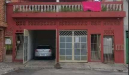 Casa à venda no Jardim Irapiranga com 100m² 6 dormitórios 6 banheiros 2 vagas