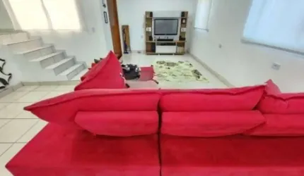SOBRADO SENDO 3 DORMITORIOS
