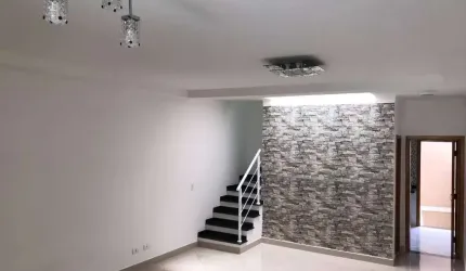 Casa à Venda em Pedreira - R$ 92m²