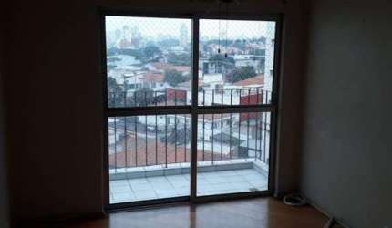 Apartamento á venda no Campo Belo, com 2 dormitórios e 1 vaga.