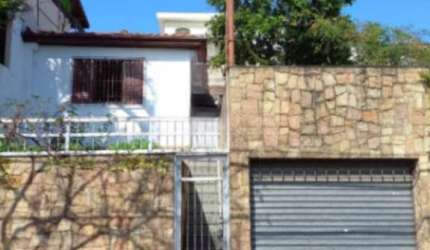 Casa à venda no Parque Peruche com 130m² 2 dormitórios 2 banheiros 1 vaga