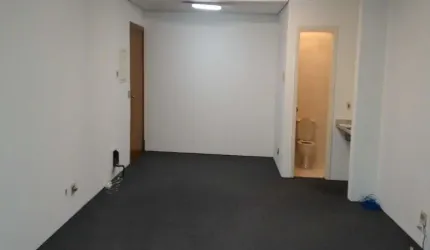 Conjunto comercial  com 42m²