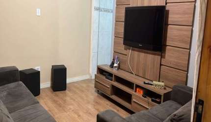 Sobrado á venda na Vila Matilde, 137m², 4 dormitórios e 2 vagas de garagem