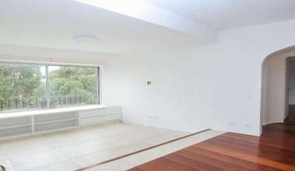 Apartamento na Vila Andrade de 2 Quartos com 2 Vagas - 102m² à Venda.