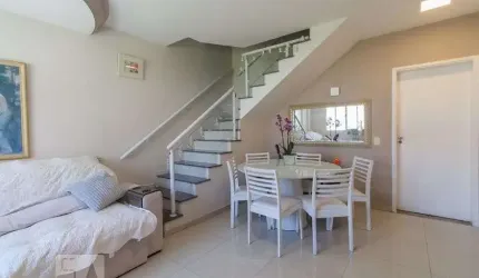 Casa à Venda - Chácara Mafalda, 2 Quartos,  76 m2