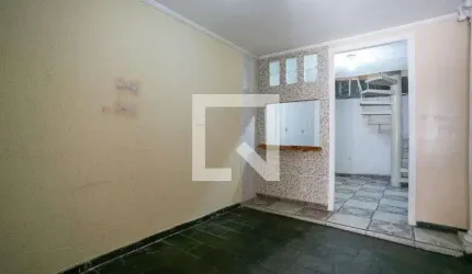 Casa à Venda - Santana, 2 Quartos,  80 m2
