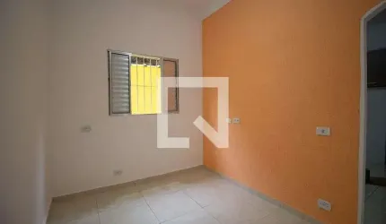 Casa à Venda - Vila Carmosina, 2 Quartos,  100 m2