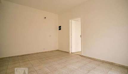 Casa à Venda - Água Fria, 2 Quartos,  130 m2