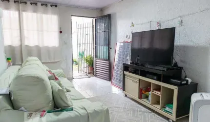 Casa à Venda - Vila Mazzei, 2 Quartos,  450 m2