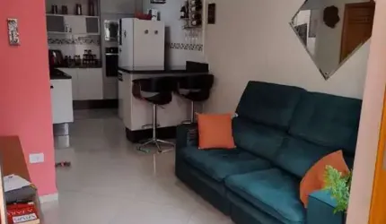 Casa em Condomínio Fechado com 68m² na Vila Ré