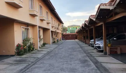Casa em Vila Formosa, 90m², 2 dormitórios, 1 suíte.