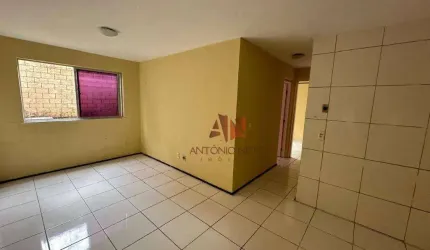 Apartamento com 2 dormitórios à venda, 48 m² por R$ 140.000,00 - Itaperi - Fortaleza/CE