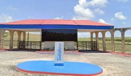 Terreno à venda, 809 m² por R$ 93.500,00 - Centro - Pitimbú/PB