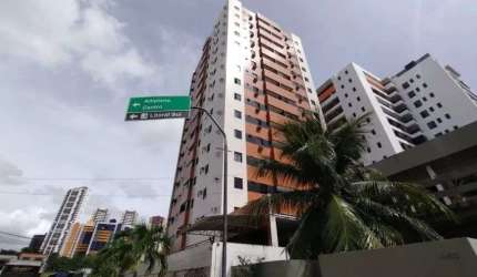 Triplex de Alto Padrão no Prestigiado Bairro de Cabo Branco - João Pessoa