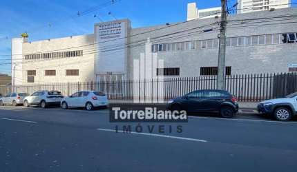 Oportunidade Única: Sala Comercial de 250m² na Vibrante Vila Estrela!