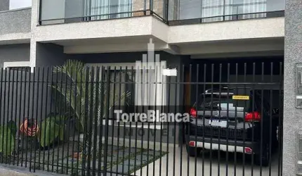 Sobrado Triplex  à venda no bairro Contorno em Ponta Grossa, PR