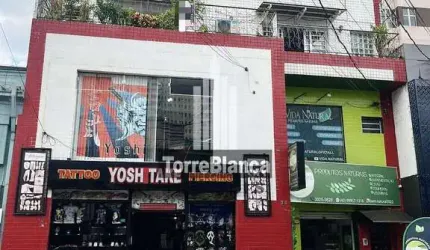 Sobrado Residencial ou Comercial para Locação com 3 Suítes e Terraço, 300m², Centro - Ponta Grossa/