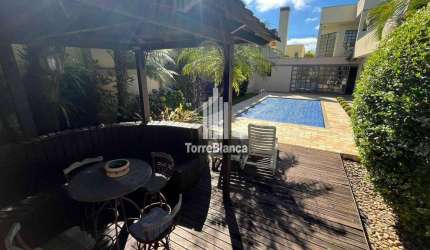 Sobrado para locação comercial ou residencial ideal para clinicas e salão de beleza com 4 suítes ,4