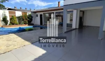 Sobrado com 04 quartos sendo 02 suítes para Locação, Área Gourmet com Piscina e Churrasqueira, 300m