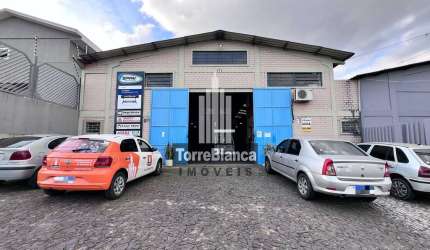 Galpão/Barracão para locação, 2 banheiros e 5 vagas, 375m², Oficinas - Ponta Grossa/PR