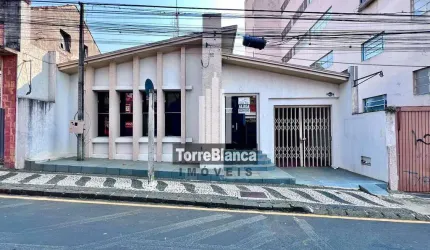 Casa Comercial para locação, 6 salas, 2 banheiros, 1 vaga de garagem, Edícula com cozinha, 300m², C