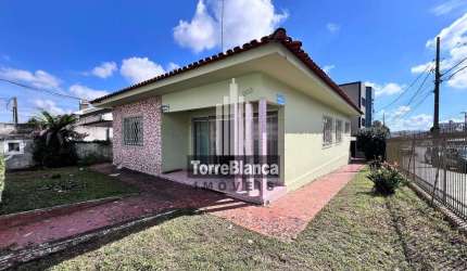 Casa Comercial para locação, 2 salas, 2 vagas de garagem, Edícula com churrasqueira, 180m², Órfãs -