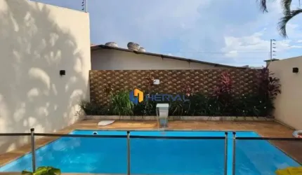 Sobrado com 4 Quartos à venda, 180 m² por R$ 1.050.000 - Jardim Iguaçu - Maringá/PR