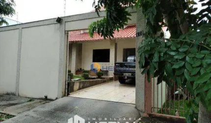 Sobrado com 4 dormitórios à venda, 210 m² por R$ 700.000,00 - Jardim Catedral - Maringá/PR