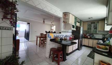 (Aceita troca) Casa com 3 quartos à venda, 250 m² por R$ 660.000 - Conjunto Habitacional Sol Nascente - Maringá/PR