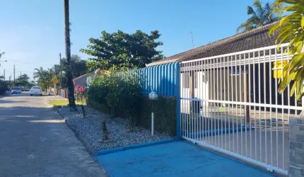 Casa Espaçosa em Balneário Brasília