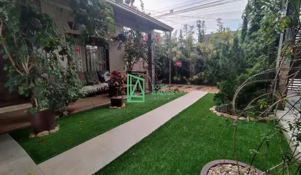 Casa à venda no Itacolomi, Balneário Piçarras - SC.