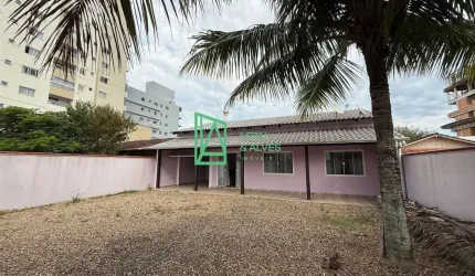Casa à venda, 400 metros da praia, 4 Quartos, Gravatá, NAVEGANTES - SC