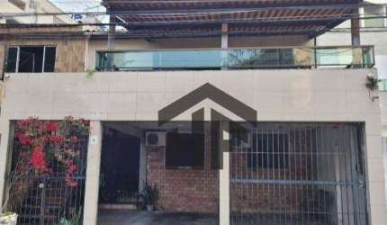 Casa de 5 quartos à venda, localizada na Encruzilhada - Recife/Pernambuco.