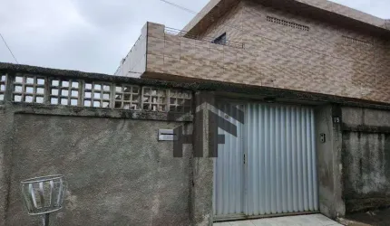 Casa de 252m² à venda, com 5 quartos e 1º andar, localizada, no Ibura, Recife - Pernambuco.