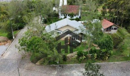 Casa com 260m² à venda, com 5 quartos (2 suítes), localizada em Porta Florada, Gravatá - Pernambuco.